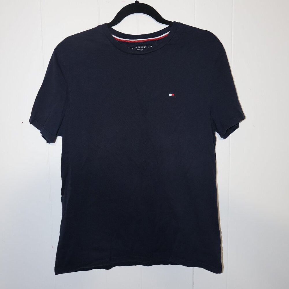 💙 2 for $20 💙 Tommy Hilfiger Flag Logo T-Shirt – Navy Blue‎ (Men’s M)